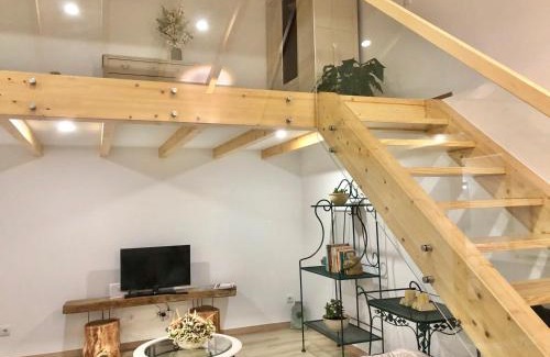 Atalaia Haus | Zeca Holidays -Atalaia Fall Mezanine Ideal para trabalhar
