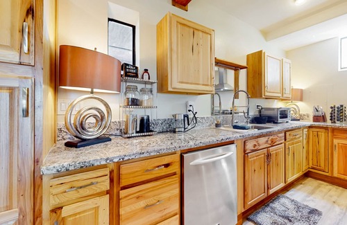 Chico Haus | Zen Mountain Retreat hideaway with sweeping views, outdoor space, & W/D