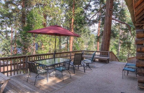 Zephyr Cove Haus | Historisches Blockhaus, Privatstrand, gefilterter Seeblick, Terrasse, Grill (NVH0581)