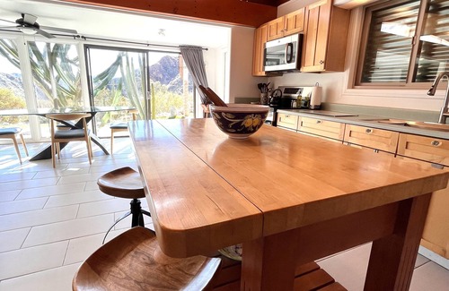 Morongo Valley Hütte | Zeus Cottage: VIP Paradise at 25 acres gated and private Hidden Passage