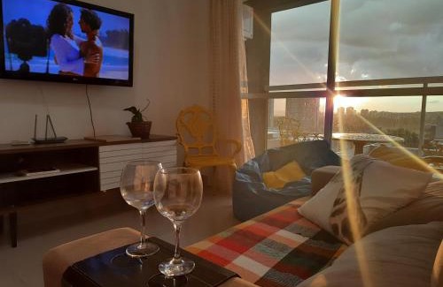 Sao Carlos Wohnung | ZEUS - MODERNO COM WIFI, melhor Localização,máx 4