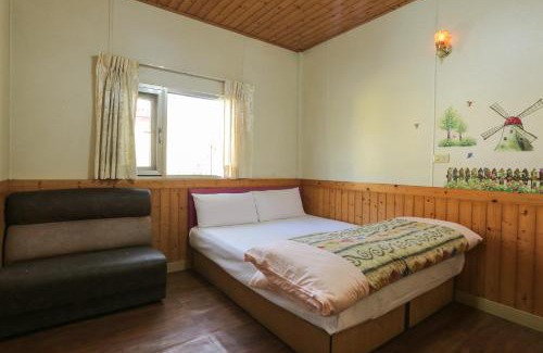 Baihe Bed & Breakfast | Zhang Yi Ya Zhu Homestay