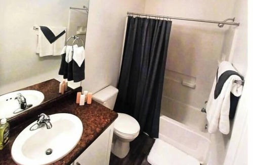 Paradise Hills Civic Wohnung | Zia Sun Haven, a 2-bedroom apartment in beautiful Albuquerque with WiFi, AC