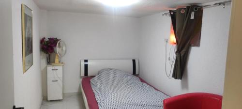 Bretzenheim Haus | Zimmer 2 Phòng trọ trái chung nhau buồng tắm và nhà vệ sinh