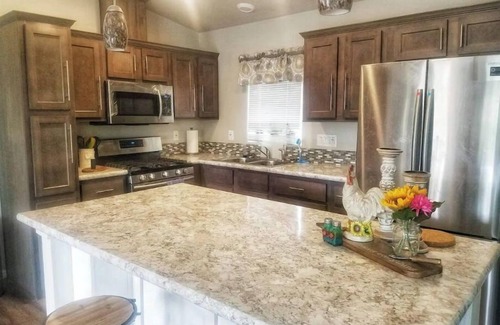 Orderville Haus | Zion Fence Line - Walk to Trailhead - Secluded