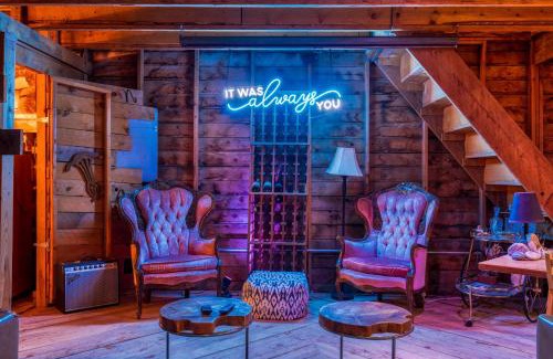 Virgin Sonstige | Zion on the 9's Airstream Getaway