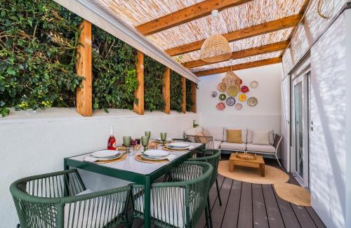 Parede Haus | Zus House Stylish Pool Stay Near Lisbon & Beach