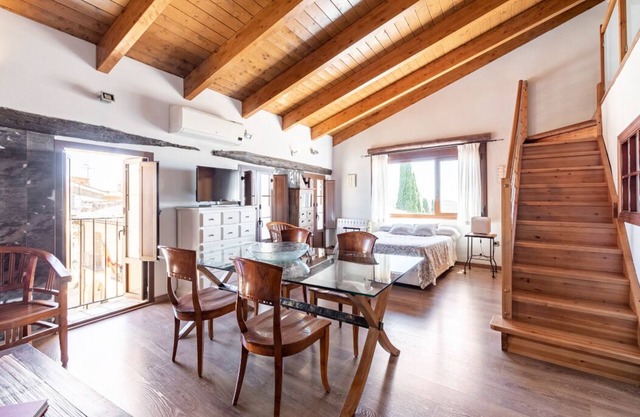 Ático Tipo Loft con Jacuzzi