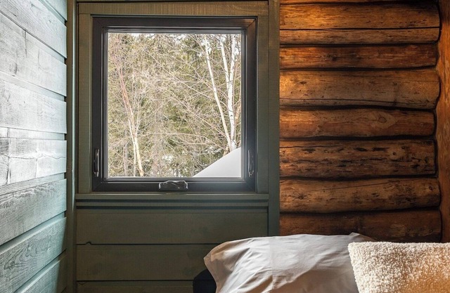 ÖBois Charlevoix: L'Écurie 2 (bedroom)