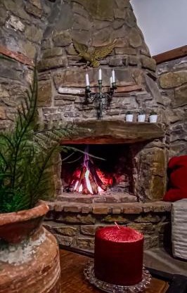 Το Πέτρινο Σπιτάκι