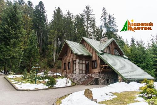 Лісовий Маєток