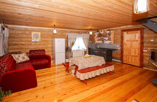 На Садовой.