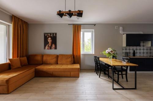 Таун Тераса 2 поверхи від WMapartments