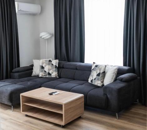 ТОП Двустаен в Панорама Парк