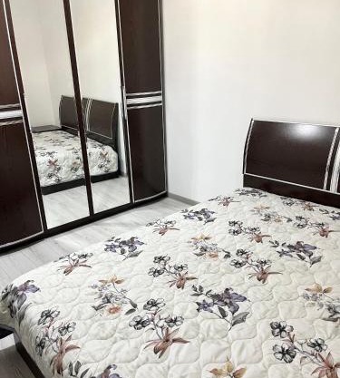 Трехкомнатная квартира в Авангарде