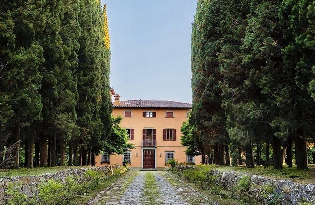 Baron's Villa mit Park und Pool in der Grenze von Toscana und Umbrien