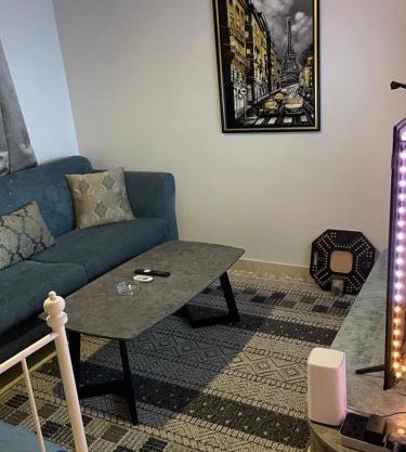 استديو مميز بدخول ذاتي