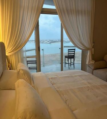 شقه ابحر رزدنس Luxury