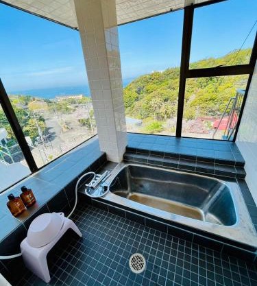 まるごと貸切別荘 全部屋海を眺める炭火BBQ 温水プール付き 白良浜車3分、千畳敷、三段壁徒歩圏