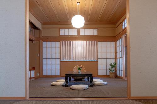 ウェルカムミーイン