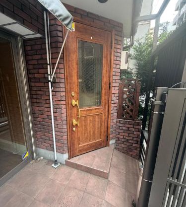 亀戸民泊3階ダブルベット1つシングルベッド1つ