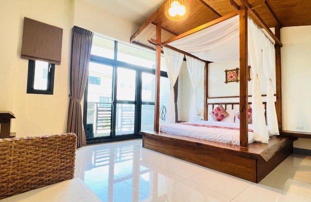 墾丁峇里散散步10至18人包棟五間房 烤肉Ktv麻將 加Line 前面需加小老鼠203hnuqk