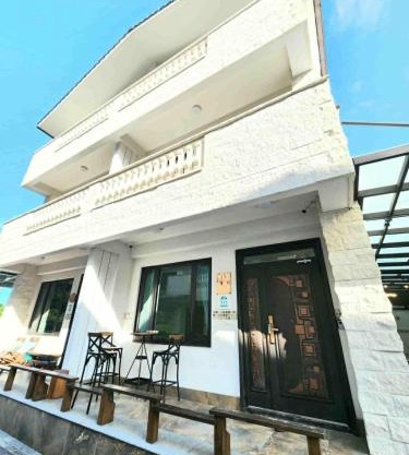 宜蘭 禾光宅 包棟民宿l依人數開房