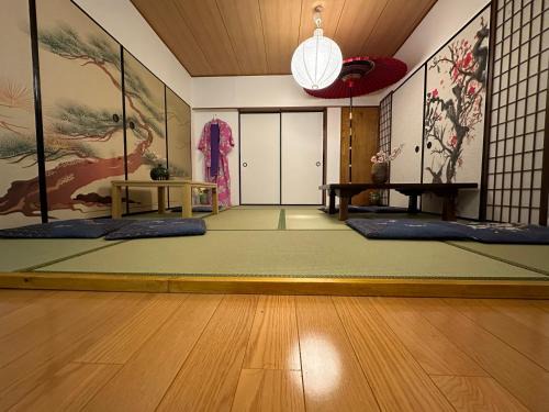 新宿駅2分 jr新大久保駅徒歩8分 歌舞伎町徒歩10分