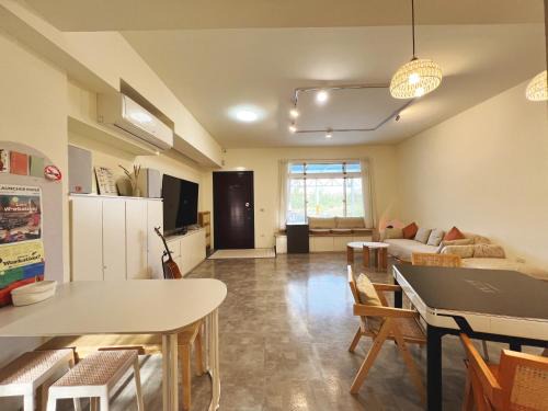 日子有光 SHINE Inn Day