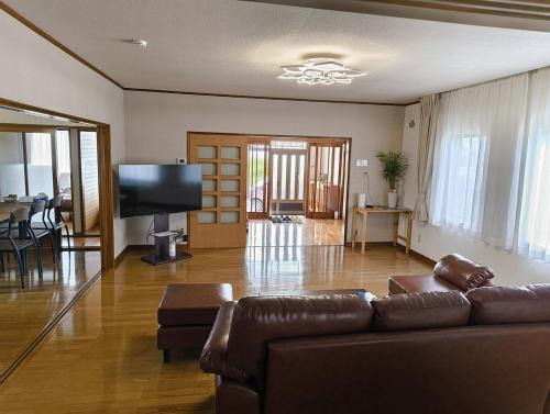 波の音が聞こえる広々別荘エレクトリックハウス白老駅徒歩圏内