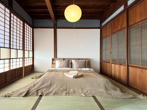 焼津 梔子 古民家の宿-カモメの鳴き声が聴こえる港町