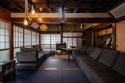 蔵サウナのある貸切古民家宿 ojirotomarlo