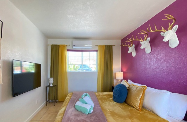 02 The Prince Rm @ The O Spa | Mineral Spring Pools, Cannabis + Pet Friendly.