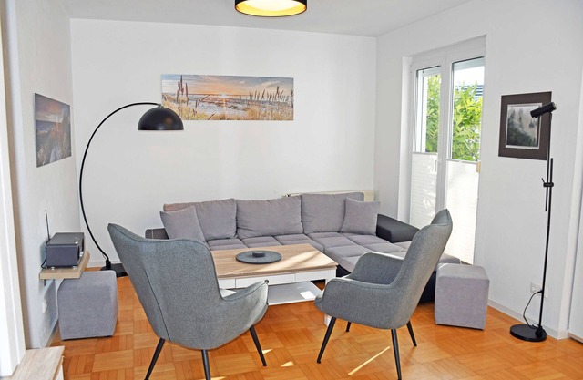 03 Fereinwohnung mit Terrasse EG/OG Dranske - schöne Ferienwohnungen in Dranske