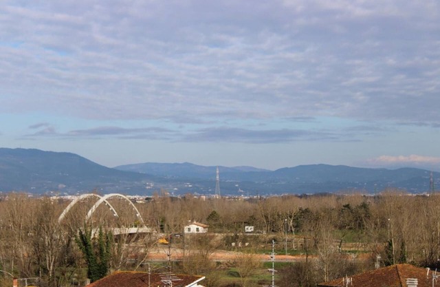7 minutes from train station Family apartment near Florence