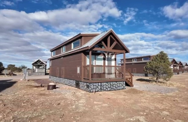 064B Grand Canyon Chalet near South Rim King Bed