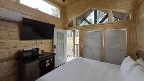 062B Grand Canyon South Rim Chalet with King Bed