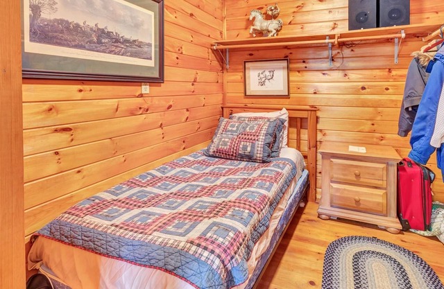 09) The Hideaway Cabin