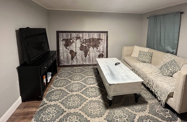 1/1 Suite in Hilliard 5 Minutes South of Georgia Boarder