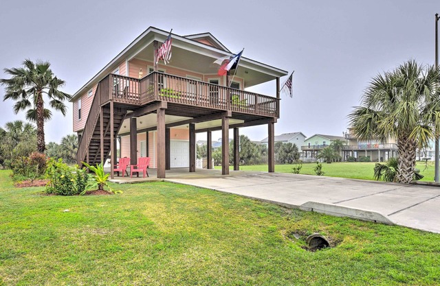 NEU! Galveston Home mit Blick auf den Kanal, ¼ Meilen zum Strand!