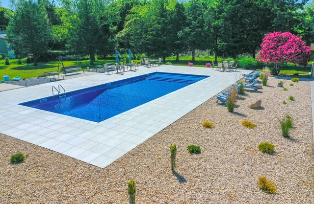 1.5 Acre Luxury Escape - Saltwater Pool with Water Views