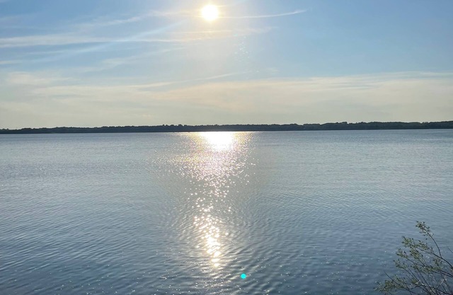 1 acre lake front 4 bedroom home on Buffalo Lake close to Downtown shops.
