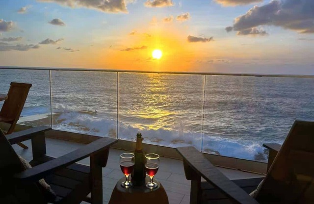 New One-Bedroom Penthouse Oceanfront Condo