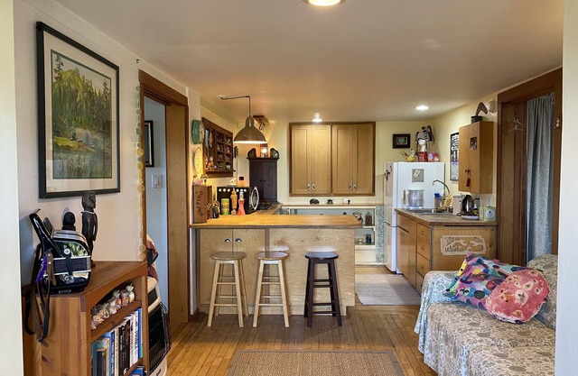 1 Bdrm private apartment Pt Richmond - Artsy/Piano