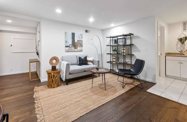 1 bed/1 bath private suite close to Stanford
