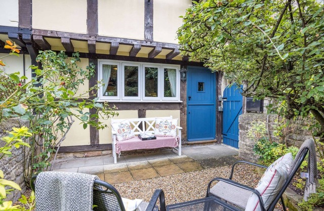 1 bed holiday home in Cirencester - Castle Mews