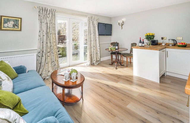 Escape to this charming, one-bedroom, ground floor retreat in Alnwick, Northumberland.