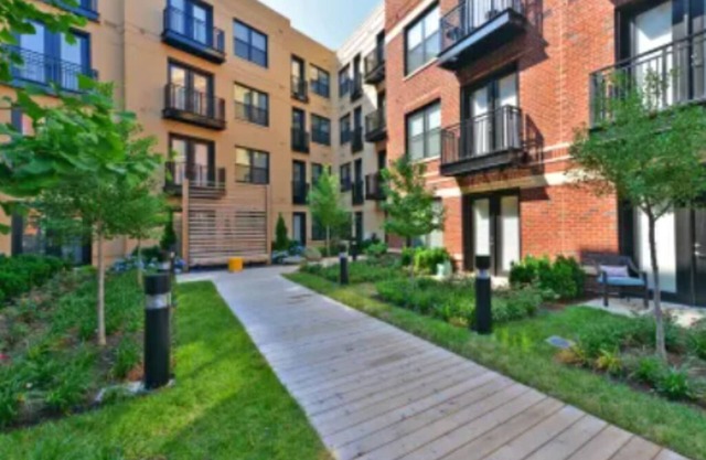 1-bedroom apartment in a prime location with parking included and mins. to DC