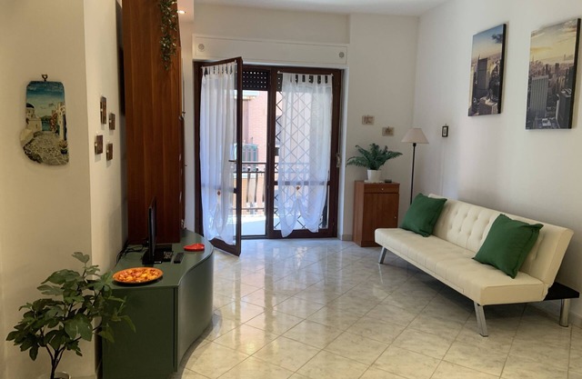 1 Bedroom Apartment in marine