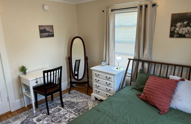 1-bedroom Apt in Brunswick with WiFi, AC near Bowdoin College